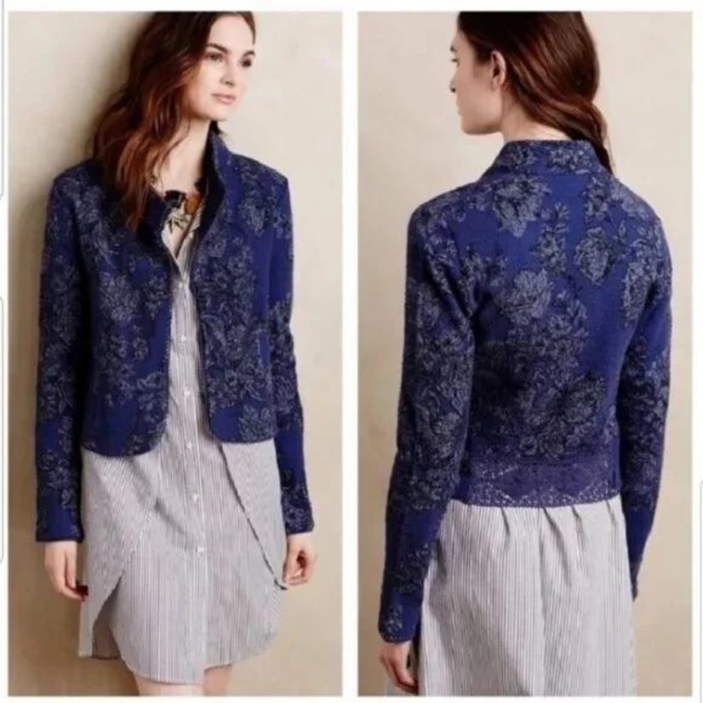 Knitted & Knotted Blue Floral Textured Cropped Jacket Women's‎ Size L
